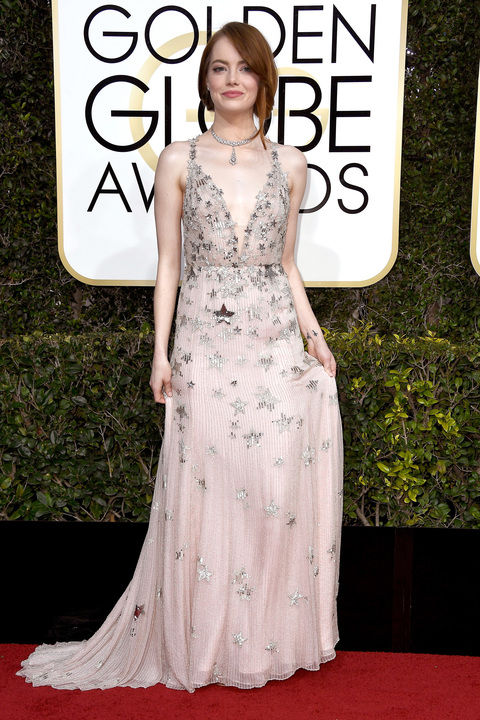  Emma Stone in a Valentino Haute Couture Dress and Tiffany & Co. jewelry 